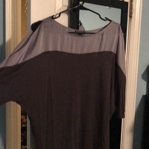 Short sleeve cold shoulder top